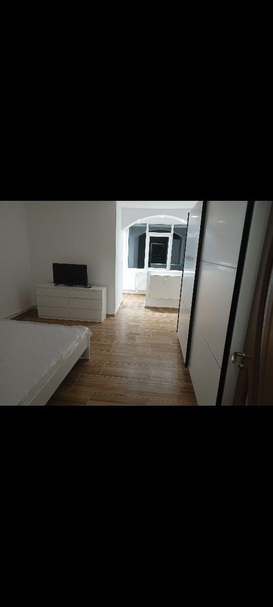 Închiriere apartament