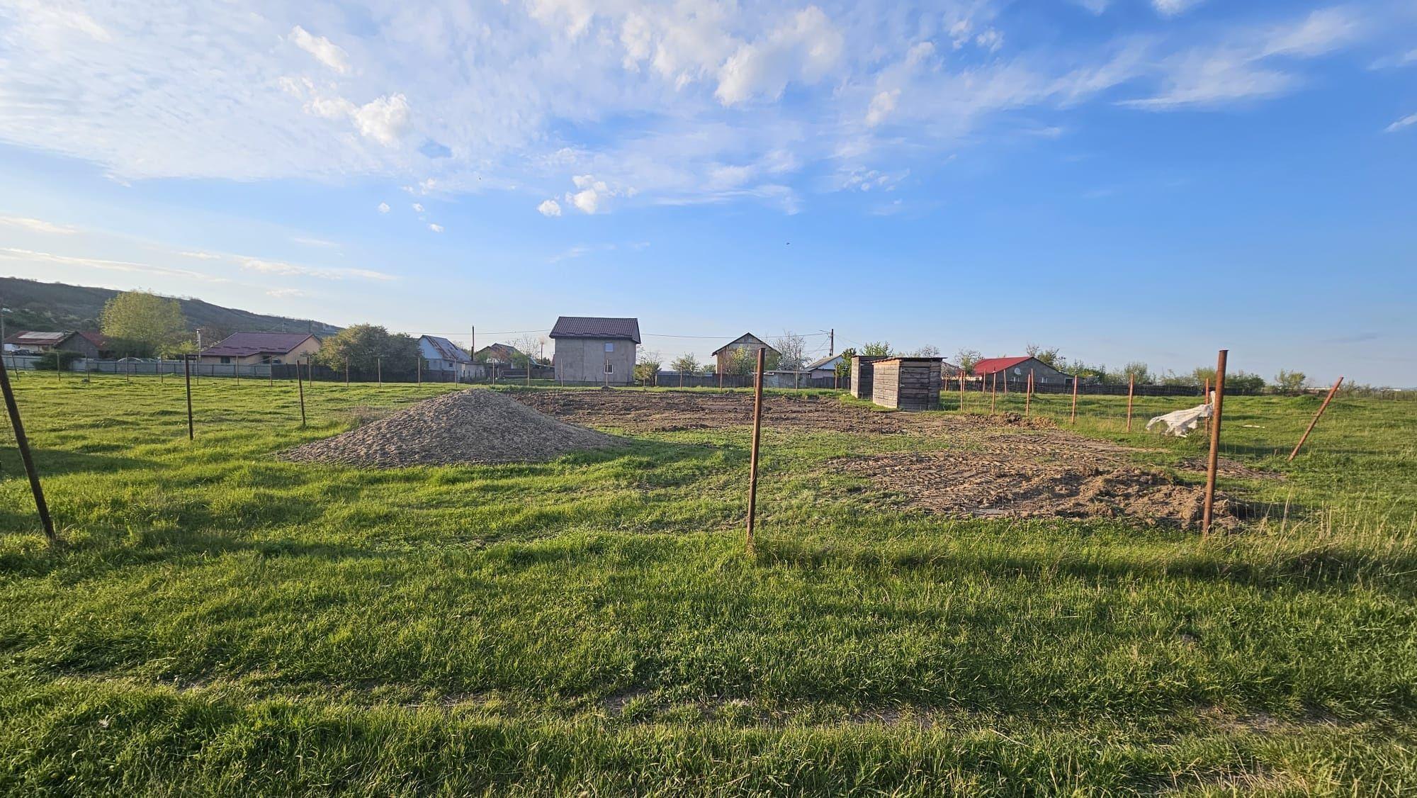 Teren de vanzare Cristesti 500m²