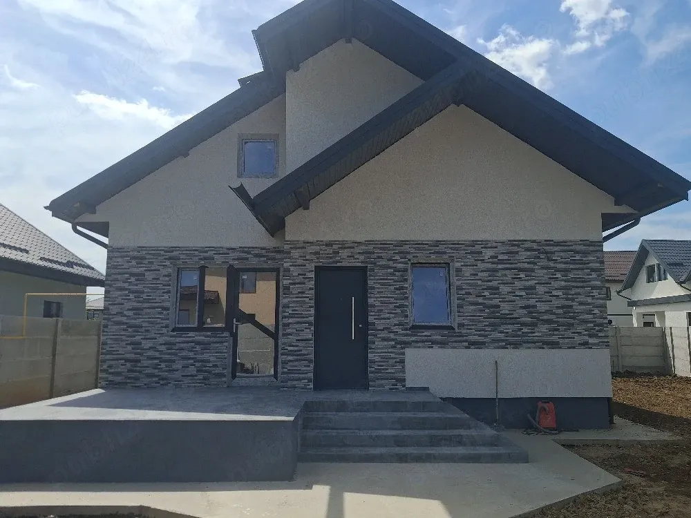 Casa la cheie in oraș Pantelimon - imagine 1