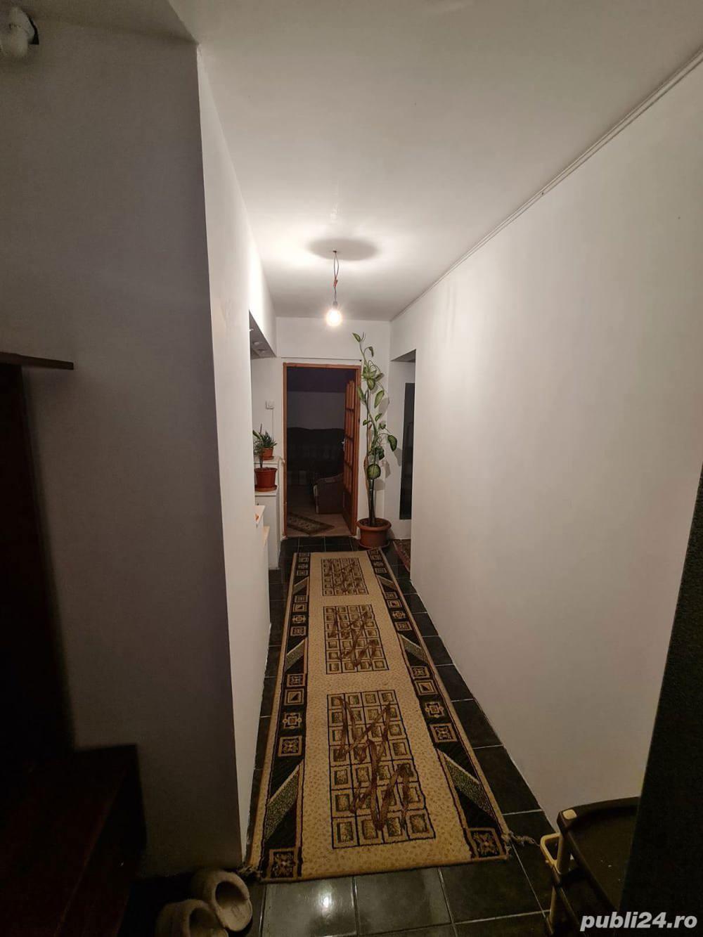 vand apartament 3 camere Manastur zona pod Calvaria