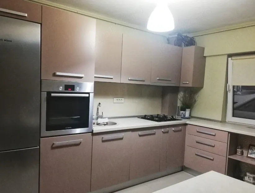 C0NSTANTA chirie apartament 2 camere DELFINARIU