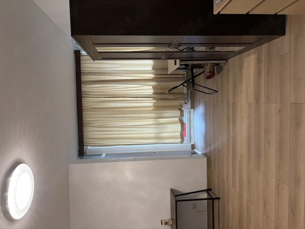 Garsonieră renovată de vânzare   Vitan, zona Stadion Olimpia   parter   28,30 mp + logie