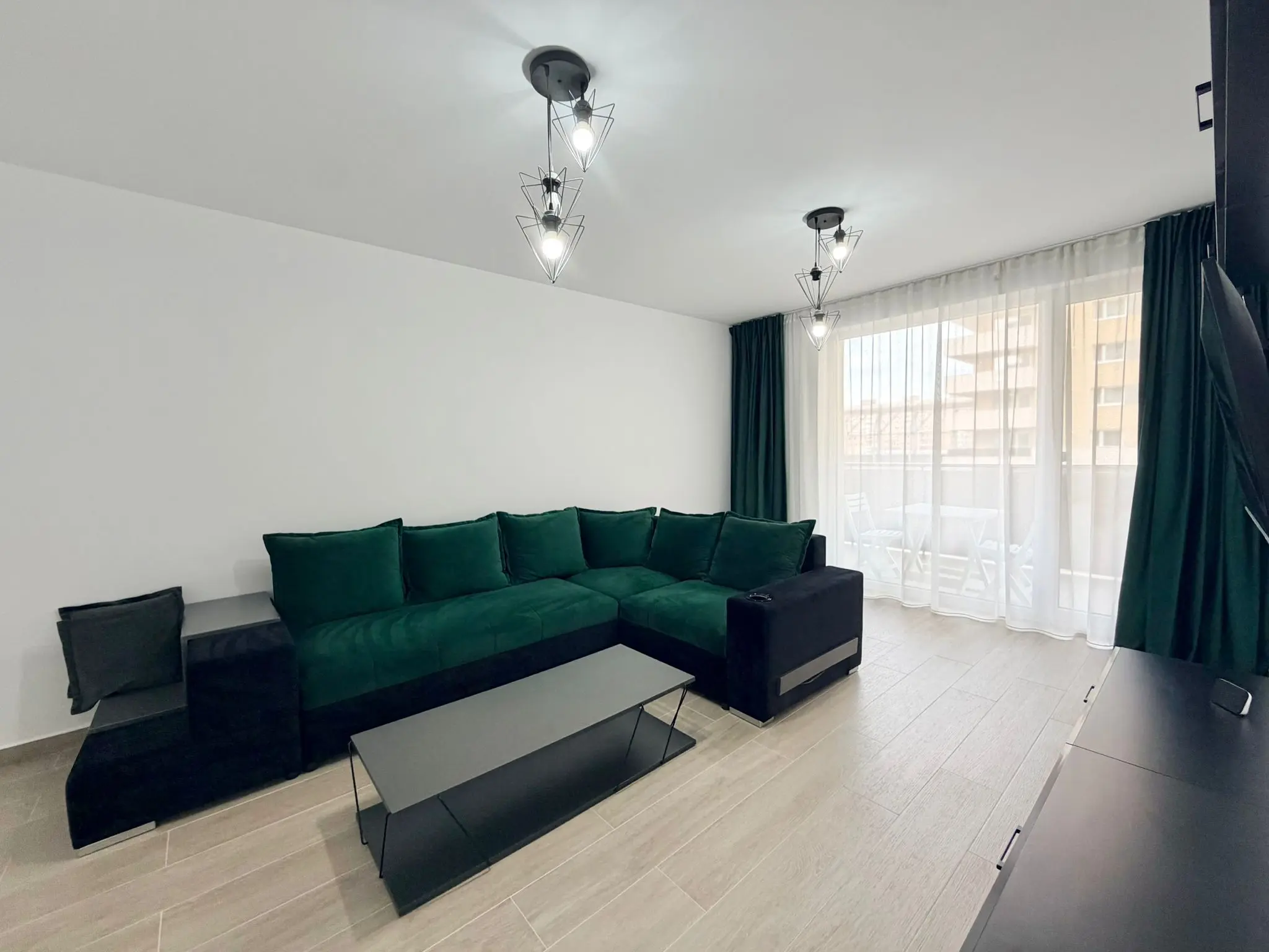 Apartament 2 camere , decomandat, Urban Plazza - imagine 1