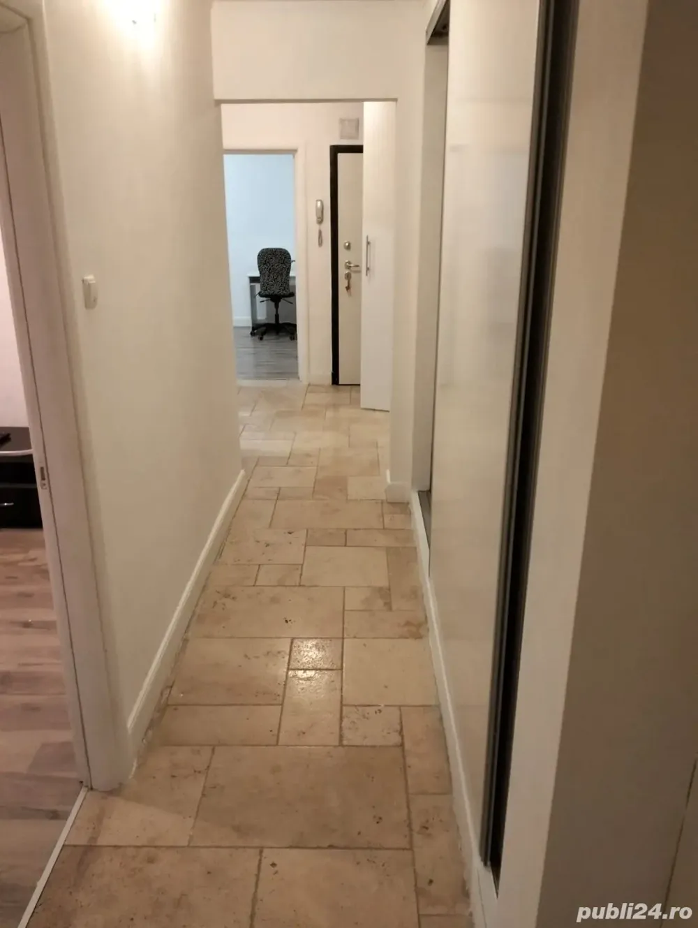 Proprietar.Vând apartament cu 3camere, zona Rahova - imagine 1