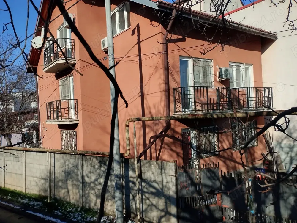 Inchiriez imobil la curte Militari, zona Lacul Morii - Uverturii,
