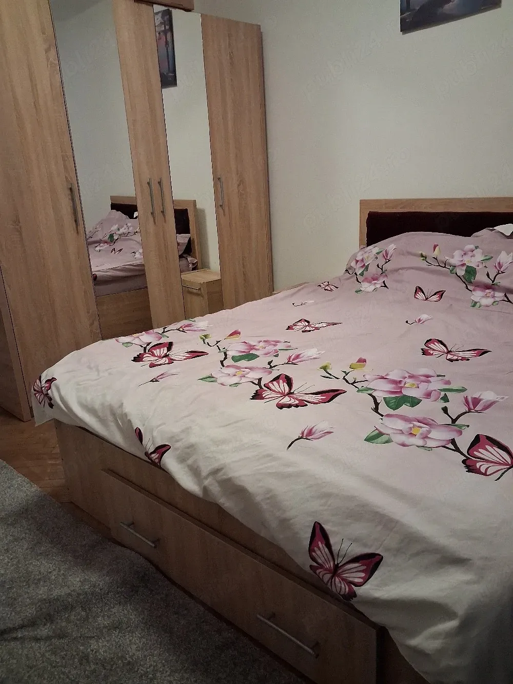 Închiriez apartament cu două camere pe Calea București et 2 Pitești.