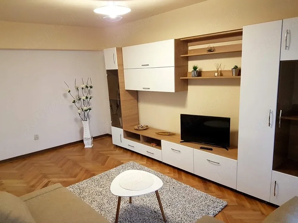 Mazepa 1, 2 camere decomandate, negociabil