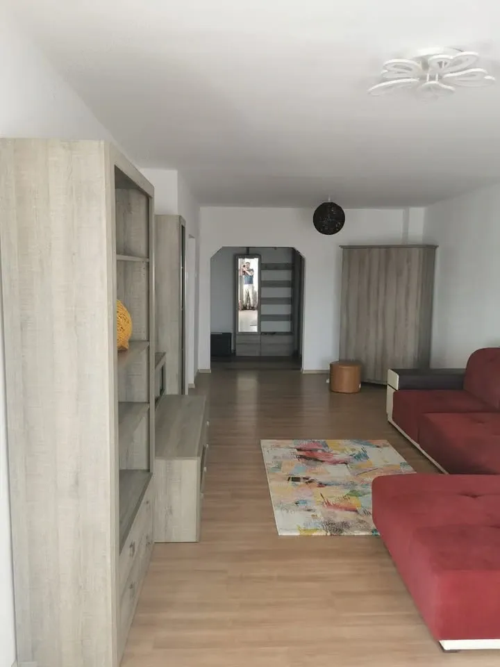 Apartament 2 camere spațios   Calea Mărășești 151 (lângă Spitalul Județean) - imagine 1