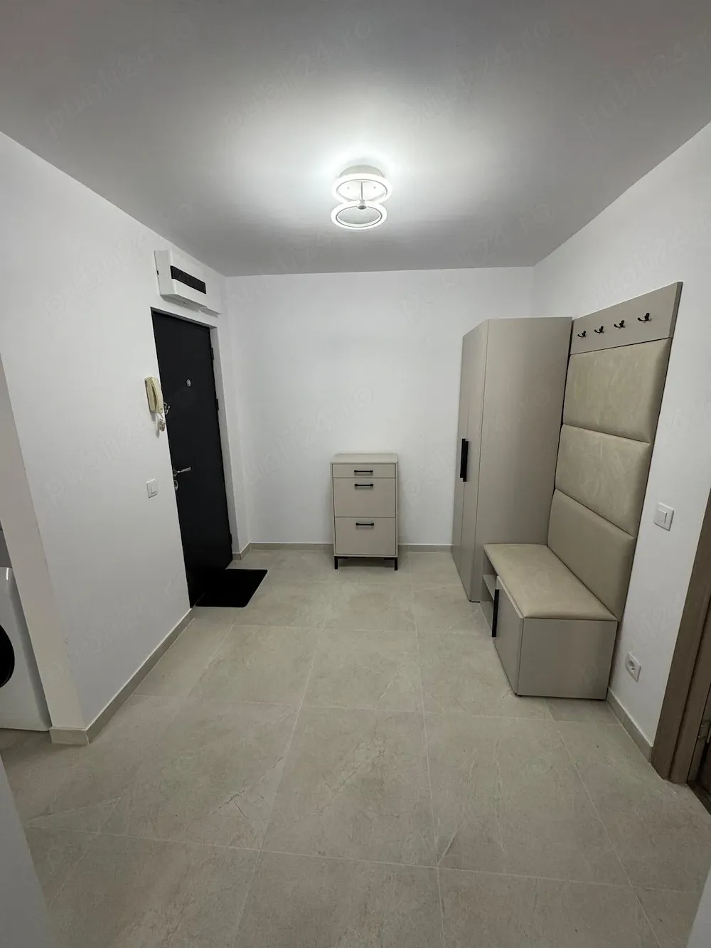 De închiriat pe termen lung   Apartament 2 camere - imagine 1