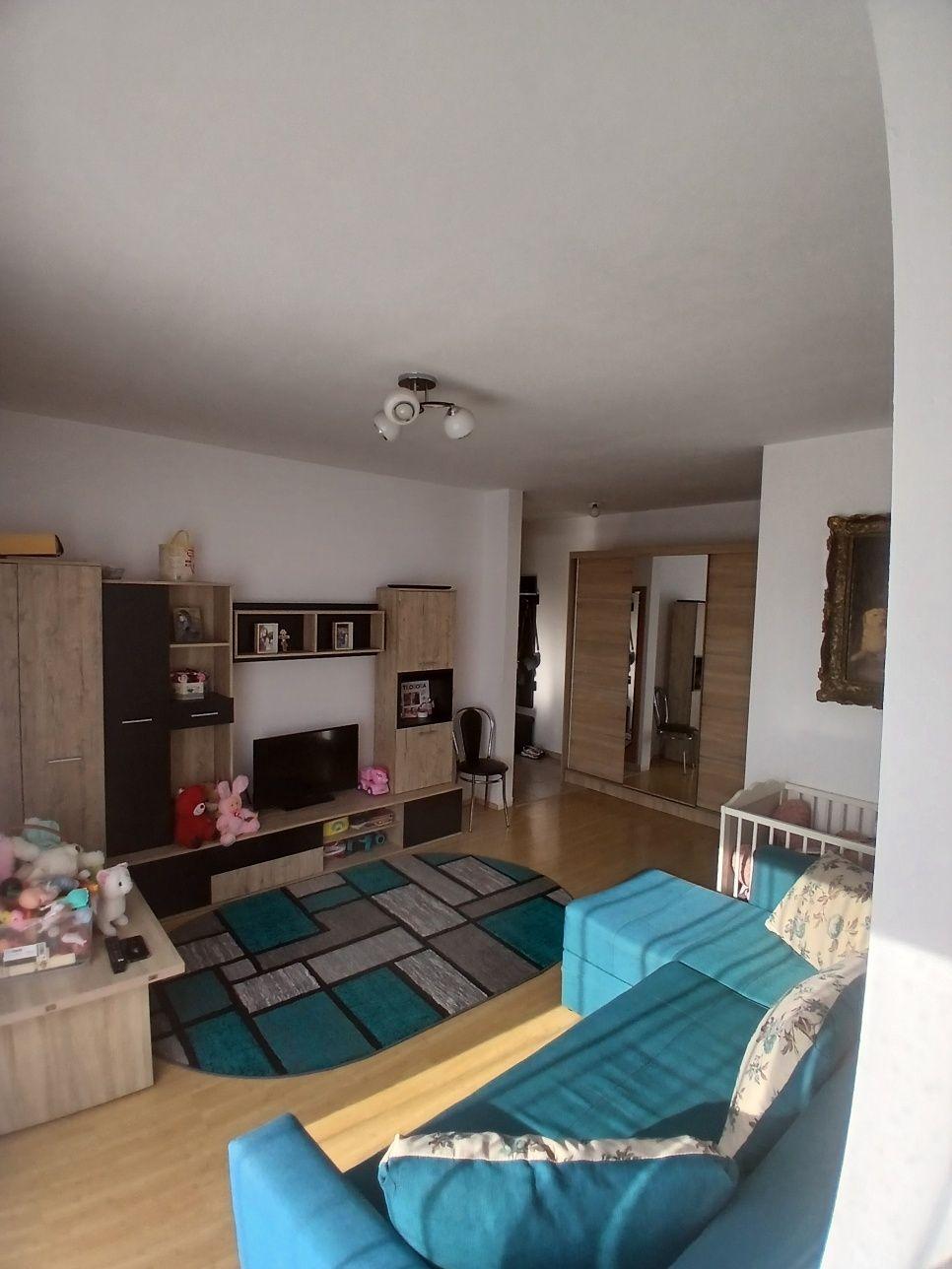 Vând apartament 45mp