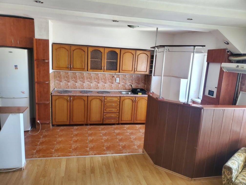 Apartament 2 camere + living cu bucatarie - imagine 1