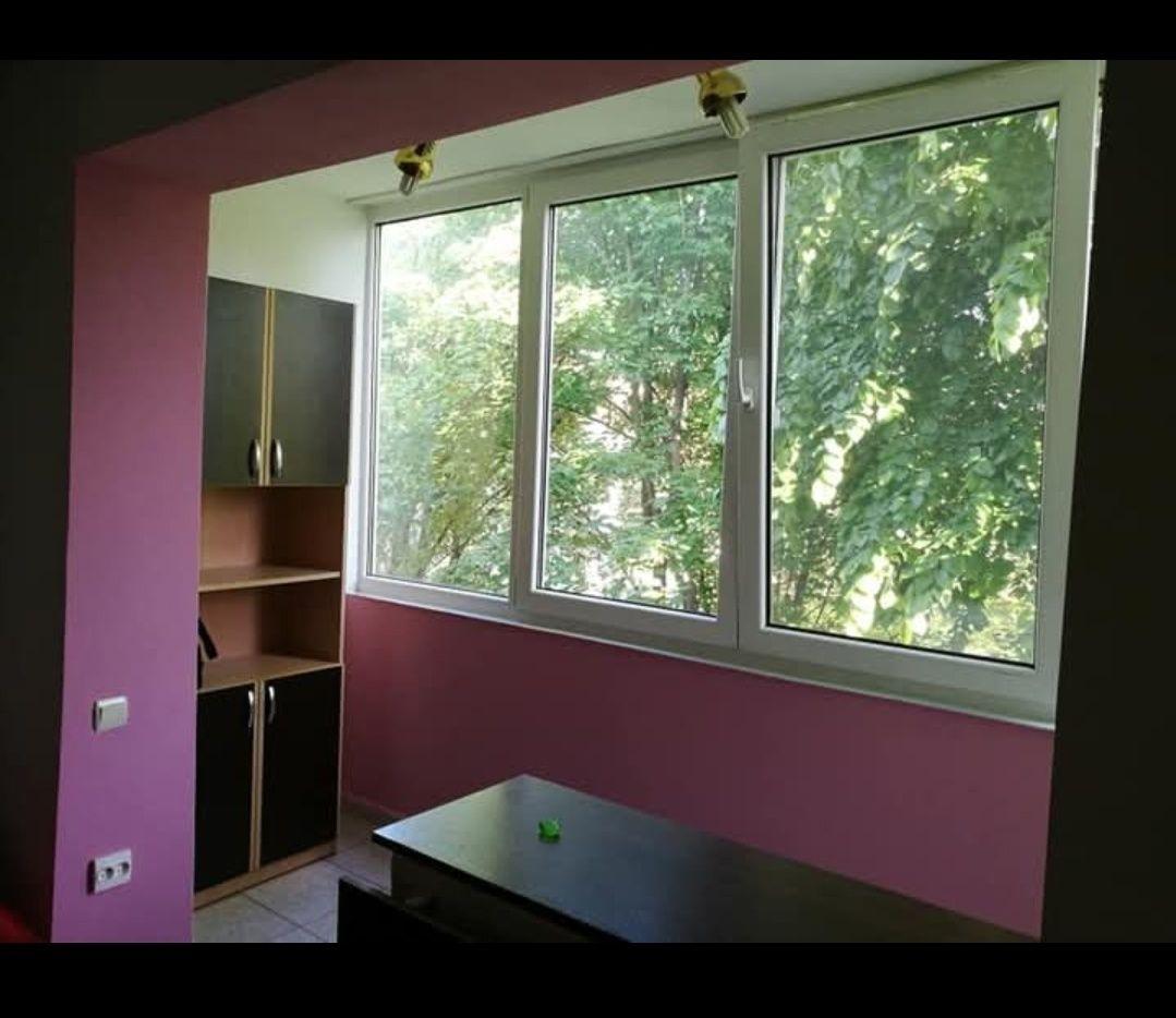 Închiriez apartament 3 camere, str Moldovei,  bl 28, et 3. (cart. Tudor)