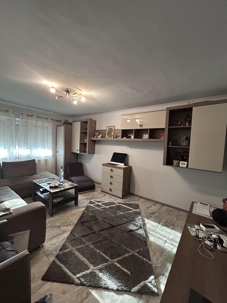 apartament 3 cam decomandat dacia
