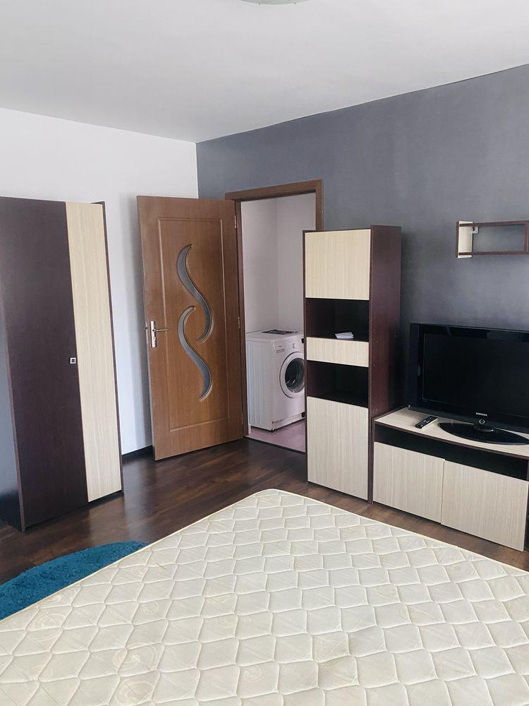 Vand apartament 2 camere