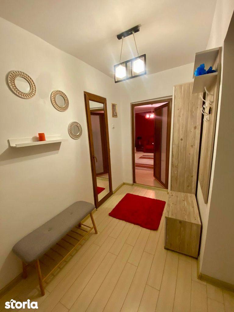 Închiriez apartament 2 camere zona 1 mai-spitalul nr 1-Sara