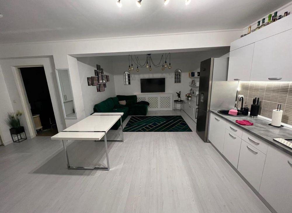 Vand apartament 3 camere - imagine 1