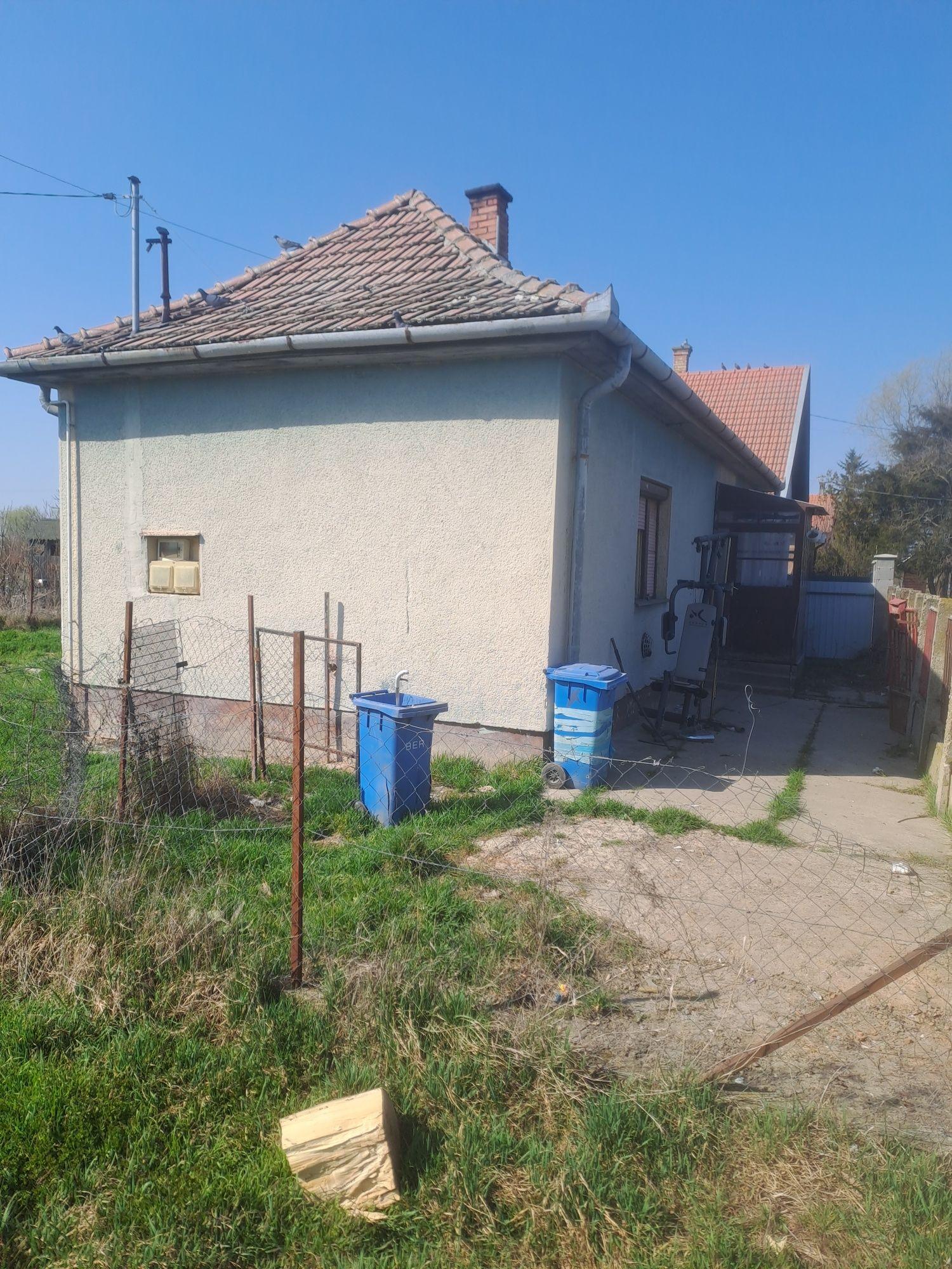Casa de vanzare in ungaria - imagine 1