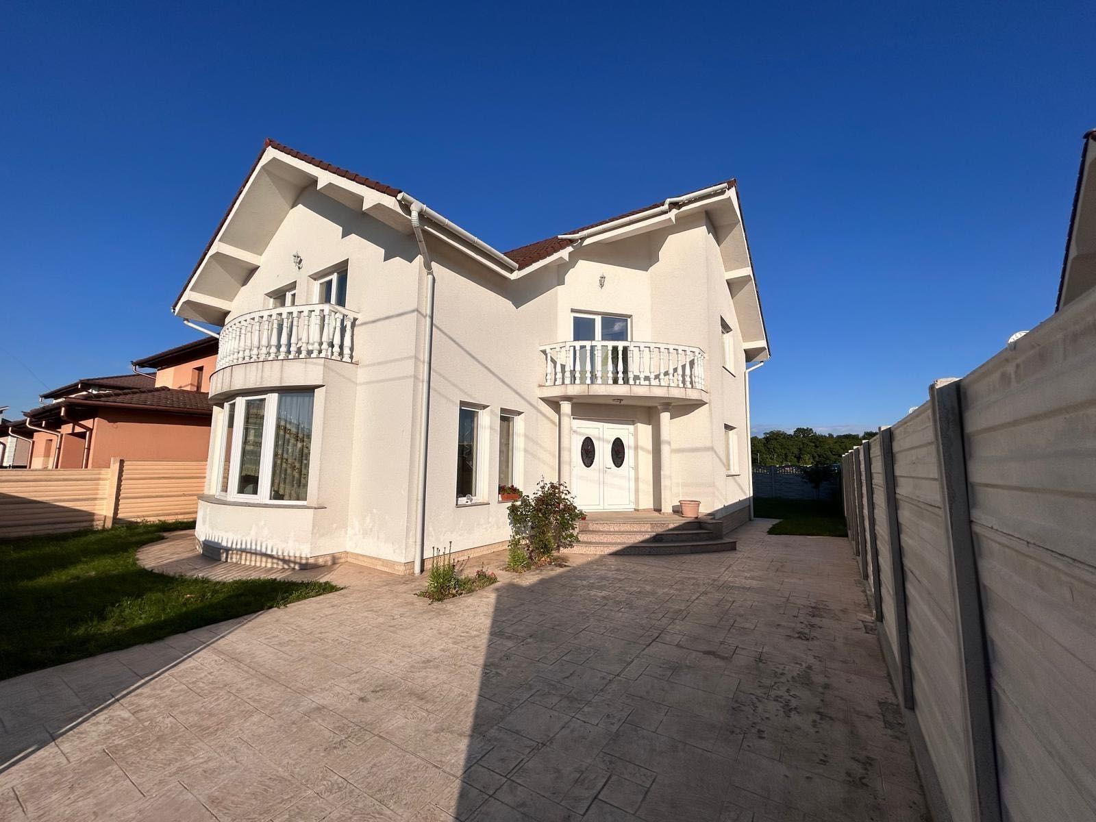 Vand casă Sanmartin (Beverly Hills) - imagine 1