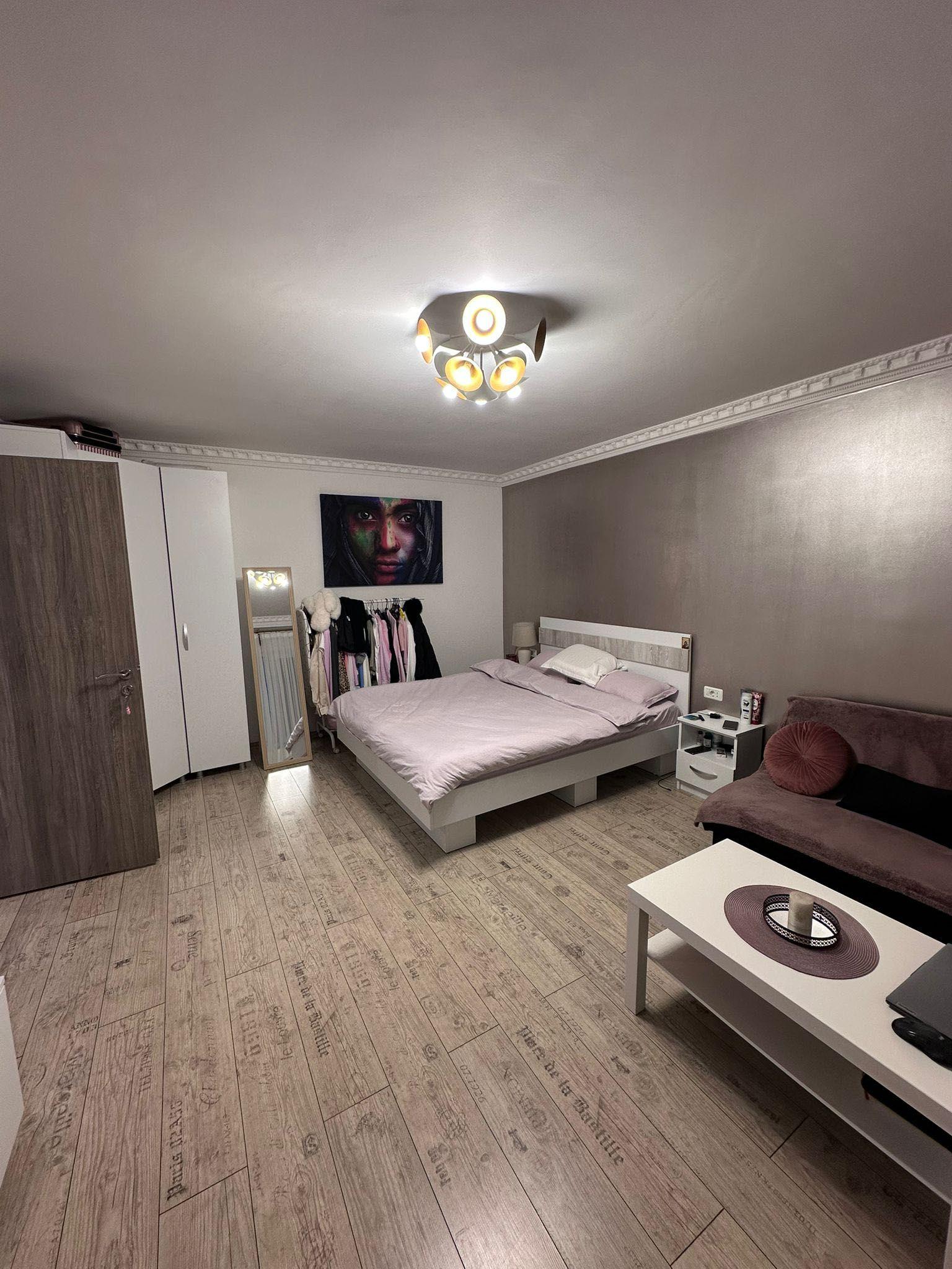 Vanzare garsonieră Decebal Muncii