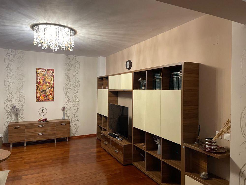 Inchiriez apartament 3 camere