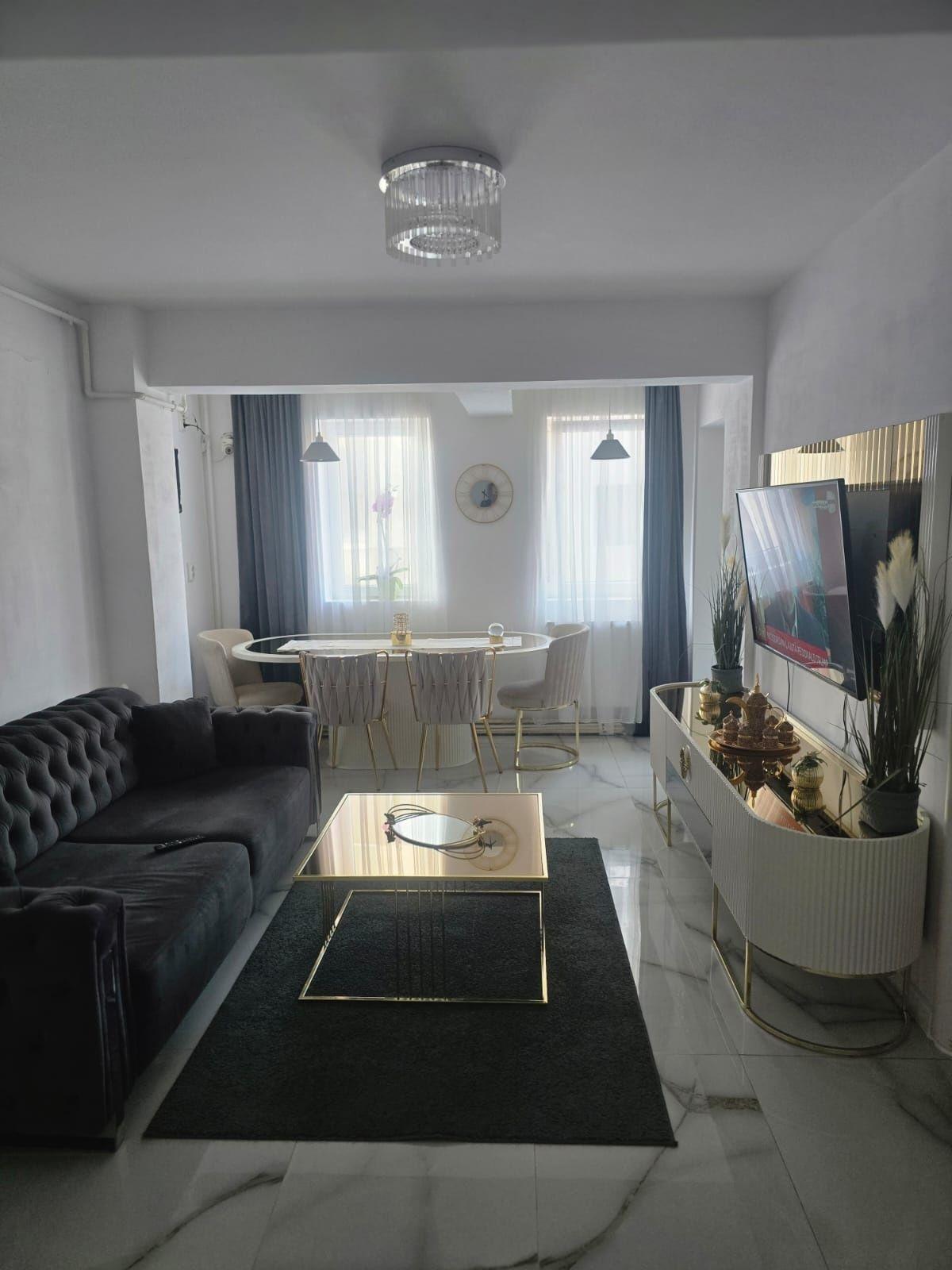 Vand apartament 3 camere et2 DIRECT PROPRIETAR  Militari Residence