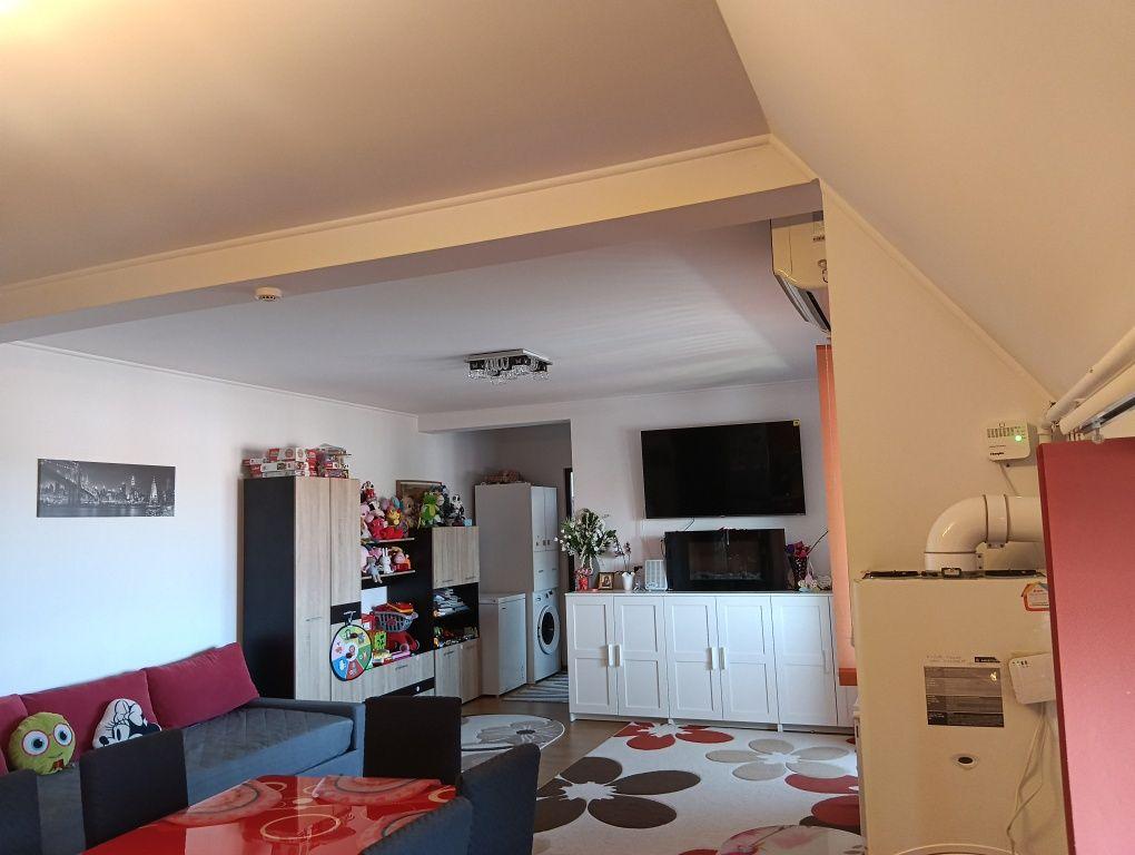 Apartament de vânzare - imagine 1