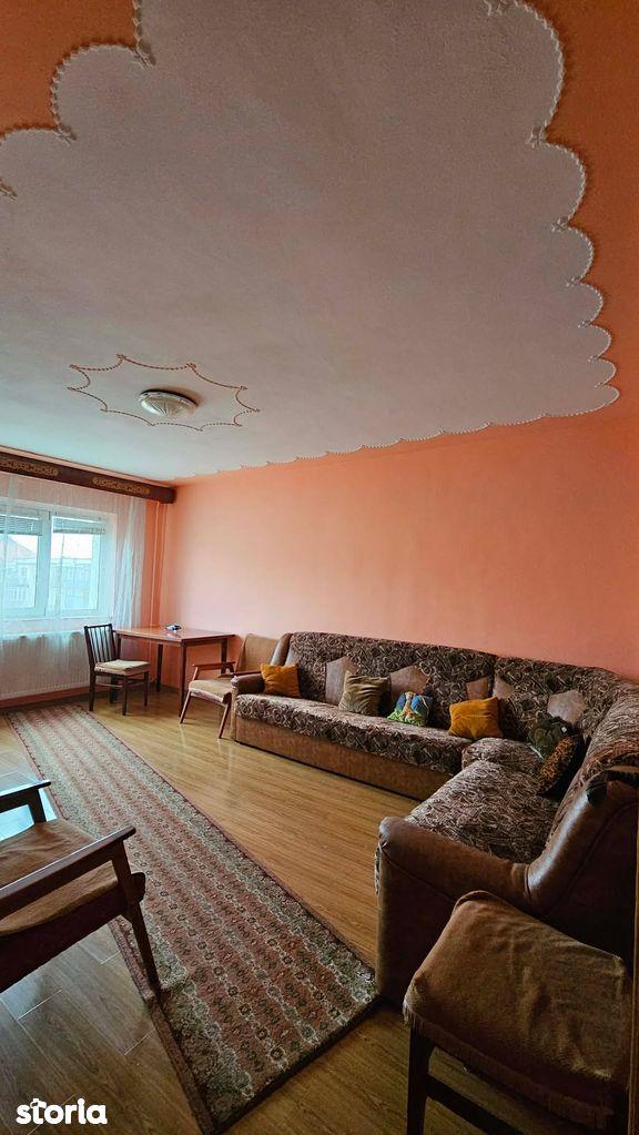 Apartament in bloc reabilitat, 2 camere, et 4, Zona 300, Micalaca,Arad