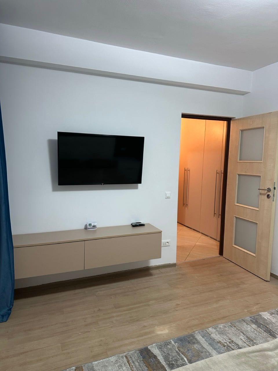 Garsonieră modernă cu loc de parcare privat inclus