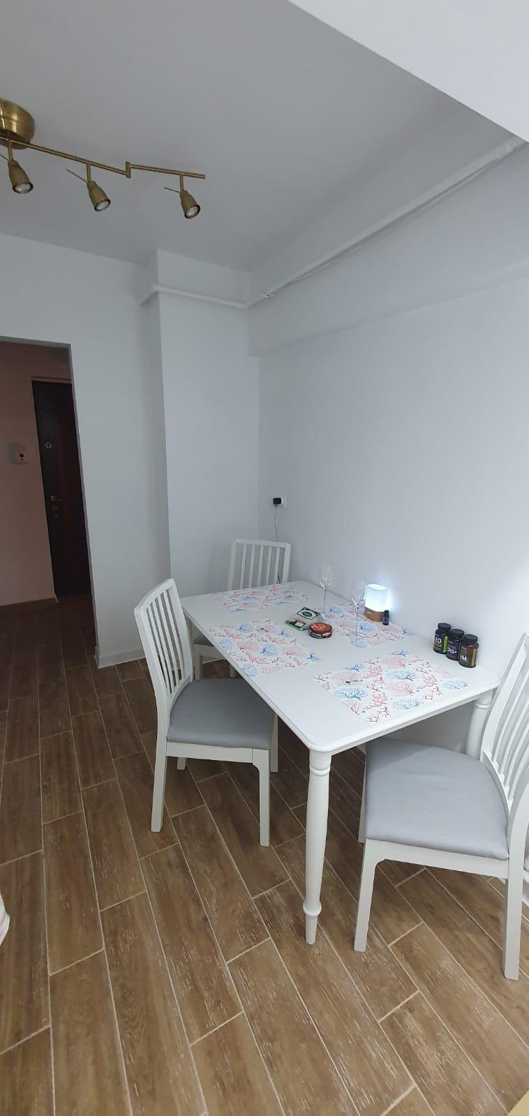 De închiriat Apartament 2 camere, 54 mp, complet renovat – Micro 3