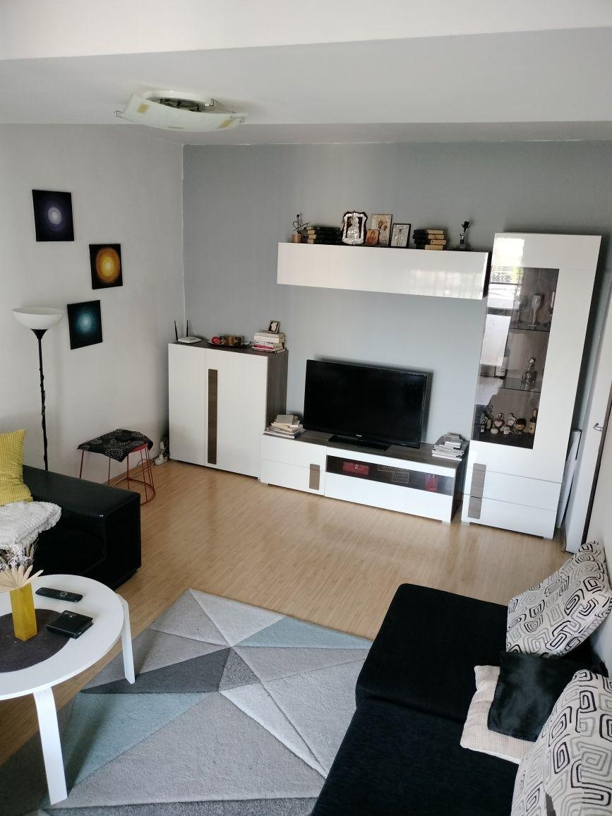 De închiriat apartament 3 camere, decomandat, Unirii Sud