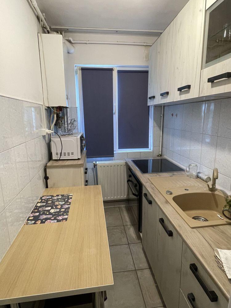 Apartament 2 camere , balcon, et 2., CT, mobilat complet - imagine 1