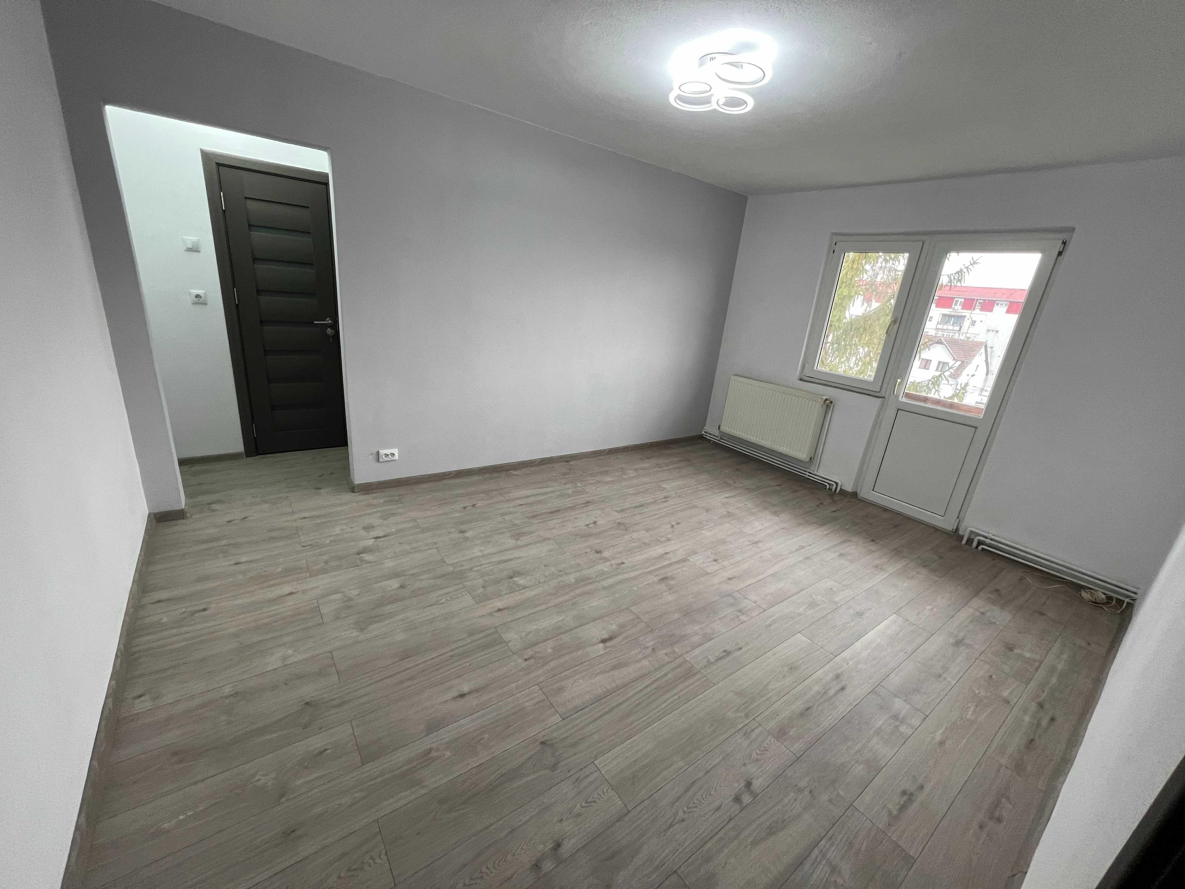 Apartament 2 camere,renovat, Mihai Viteazul