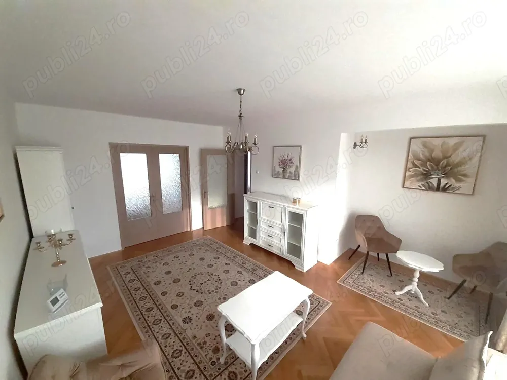 PF dau în chirie apart deosebit 3 camere în Andrei Mureșanu - cea mai selectă zonă a Clujului