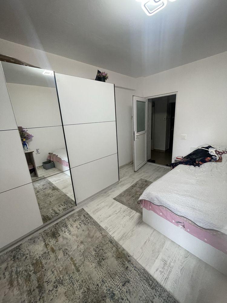 Vand apartament 2 camere - imagine 1