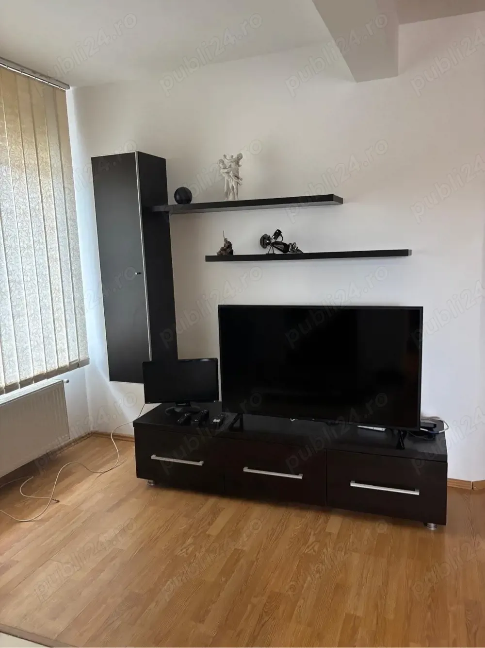 Apartament cu 3 camere de inchiriat