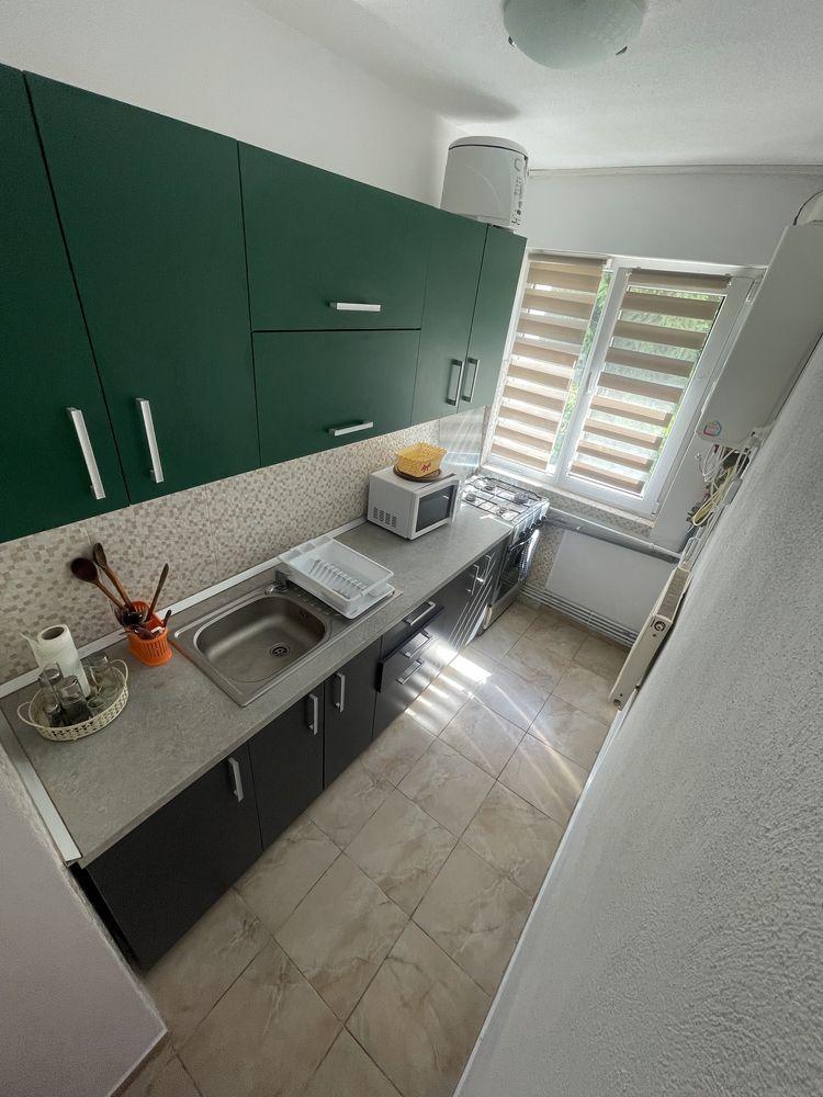 Inchiriez apartament 2 camere in Bistrita