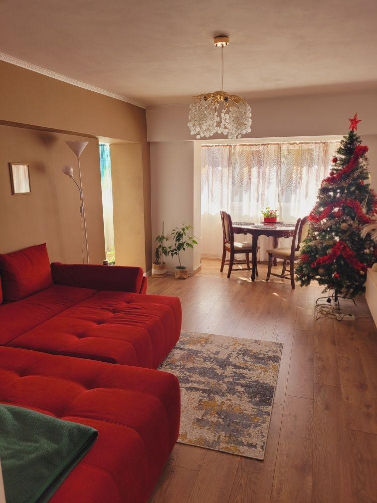 Apartament 4 camere decomandate, etaj 1, zonă excelentă – renovat 2025