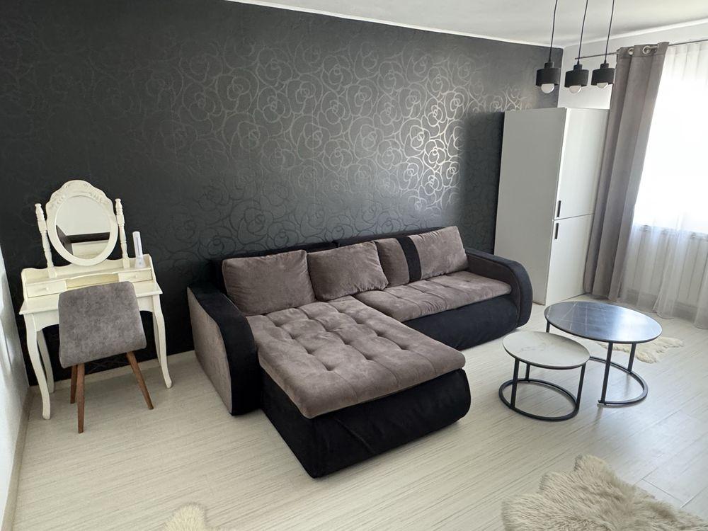 Inchiriez apartament 2 camere 54mp etaj 3 str 9 Mai - imagine 1