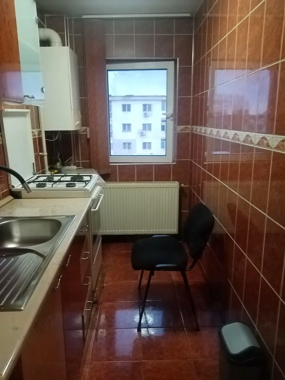 Ofer spre închiriere garsonieră