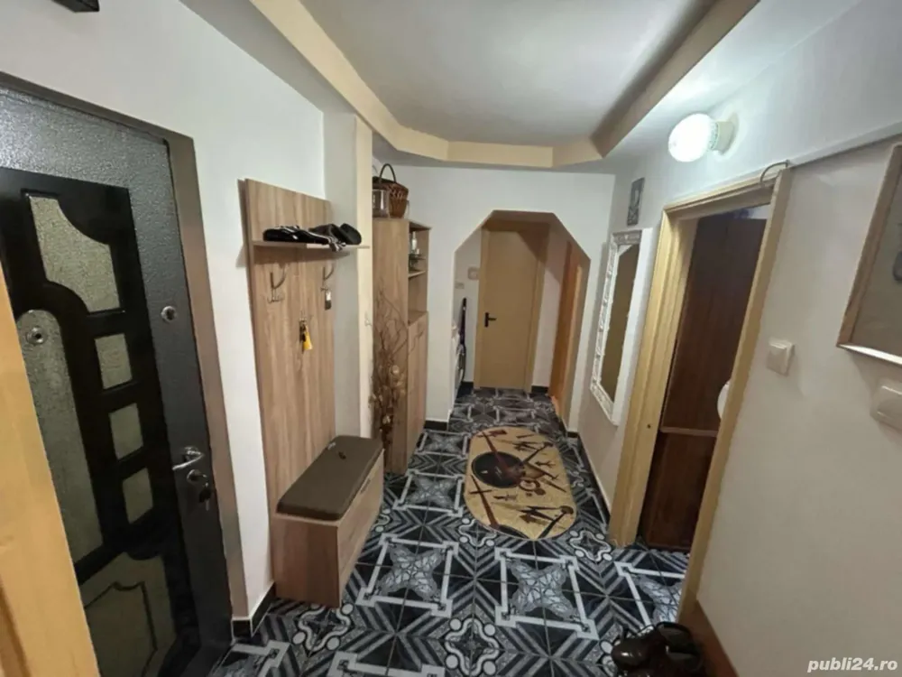 Apartament cu 2 camere, decomandat, mobilat si utilat, 51 mp, zona 9 Mai - imagine 1