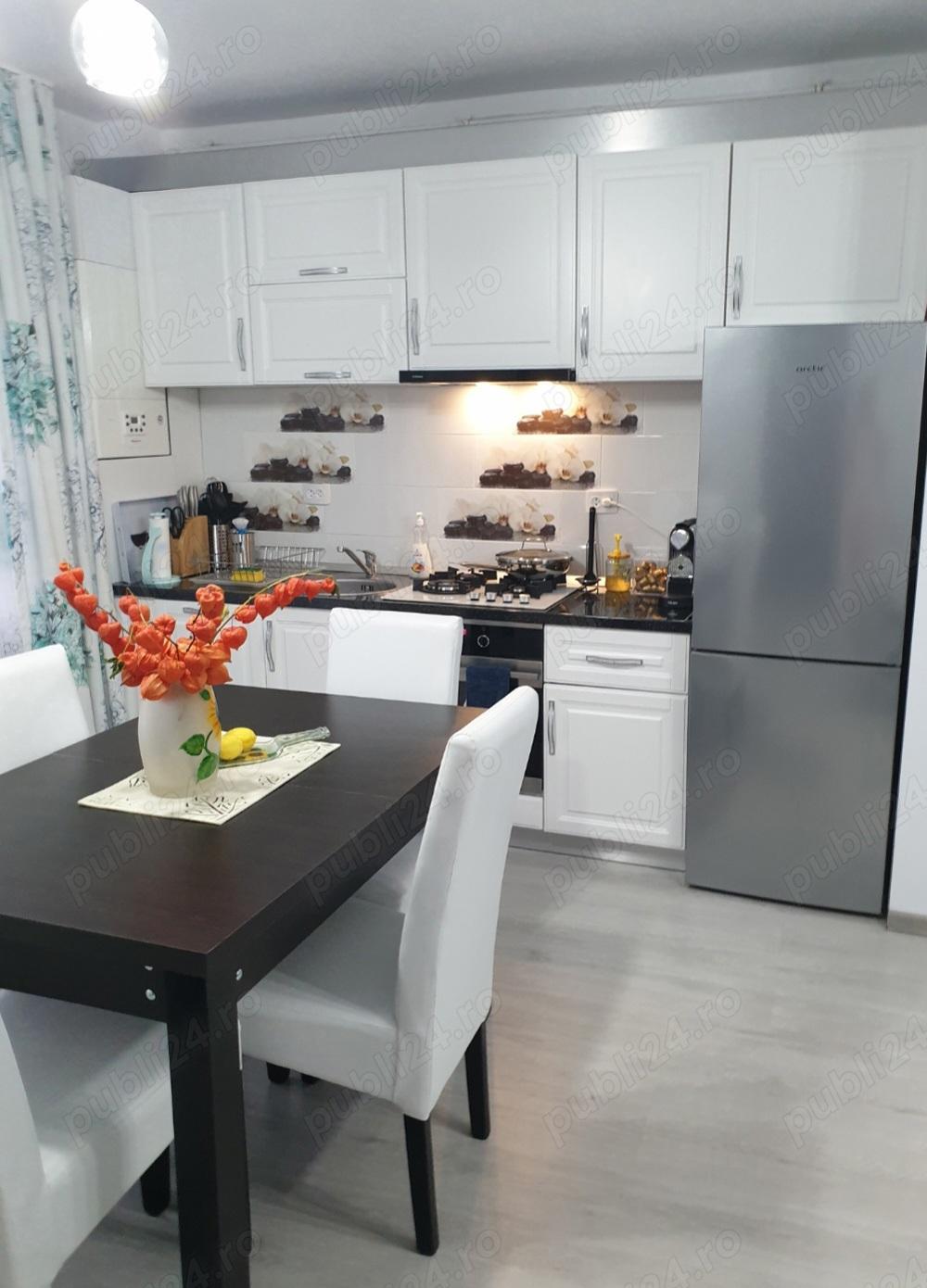 Apartament cu 3 camere de inchiriat - imagine 1