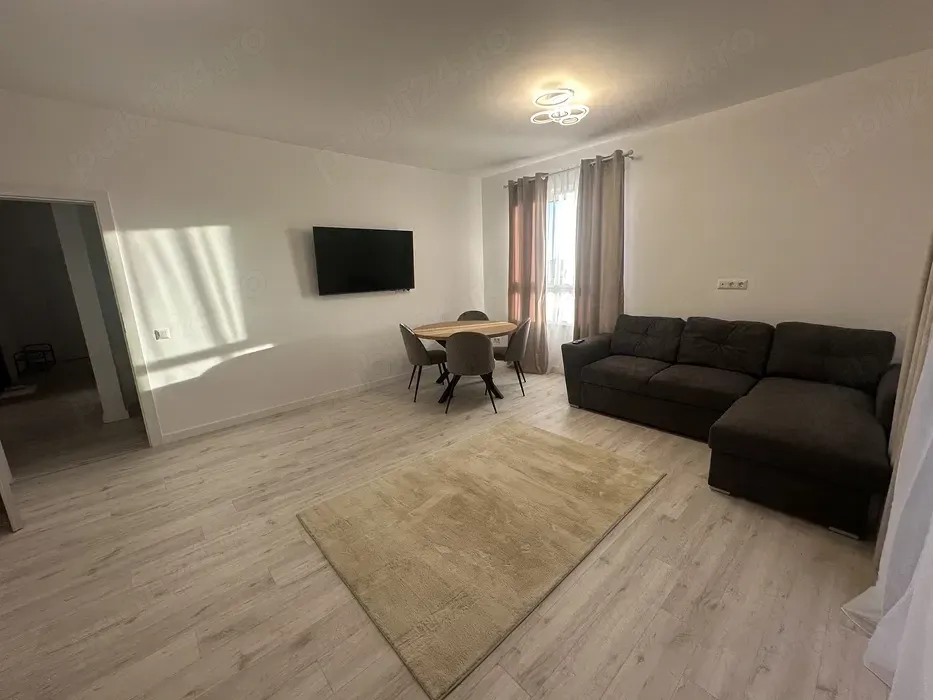 De inhciriat apartament cu 3 camere