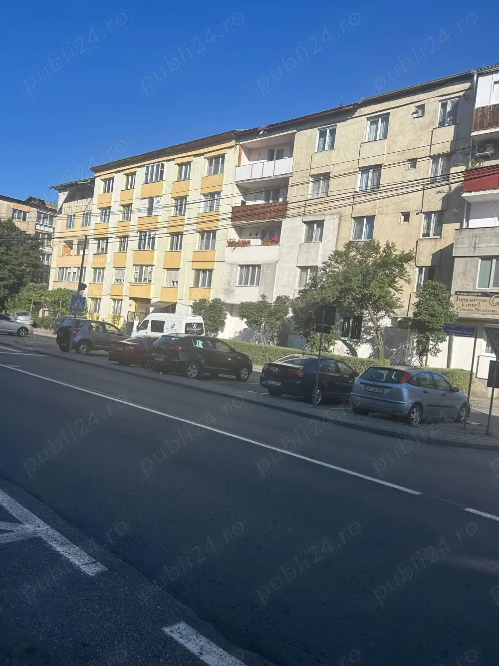 Apartament 2 camere, decomandat - imagine 1