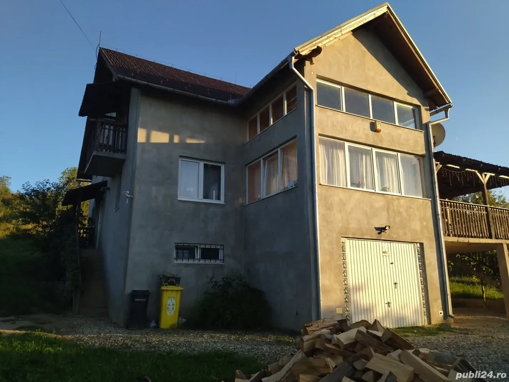 Casa de vânzare, 8 arii,420 mp locuibili,teren parcelat,6-10 arii,3500 euro pe ar. - imagine 1