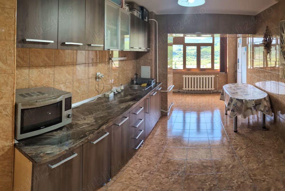 Apartament 3 camere cu priveliște superbă