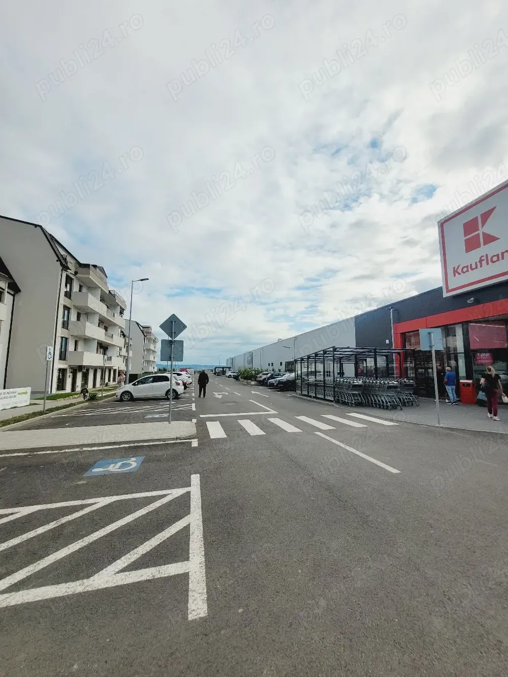 Ap 2 camere decomandat bloc nou intabulat Iasi