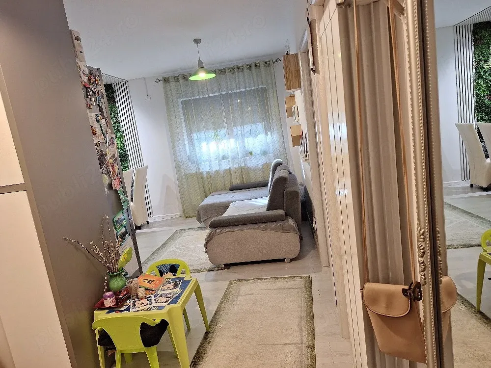 Proprietar vand  schimb apartament 3 camere