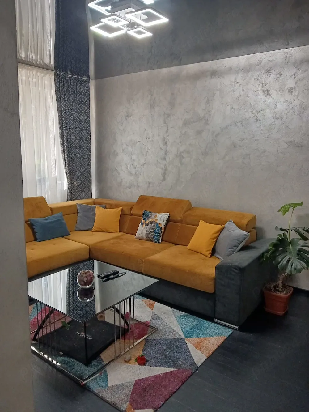 Apartament 2 camere semidecomandat parter Hipodrom - imagine 1