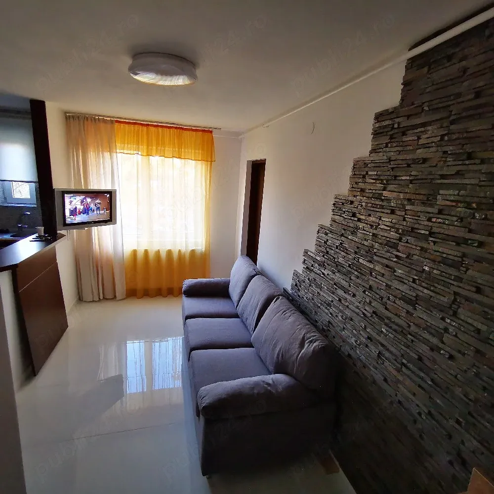 Închiriez apartament 2 camere - imagine 1