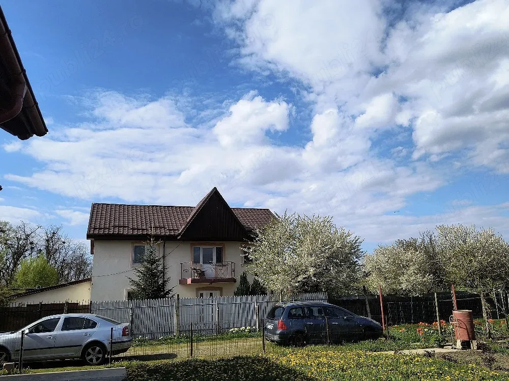 Casă mobilată cu etaj Bacău zona sud